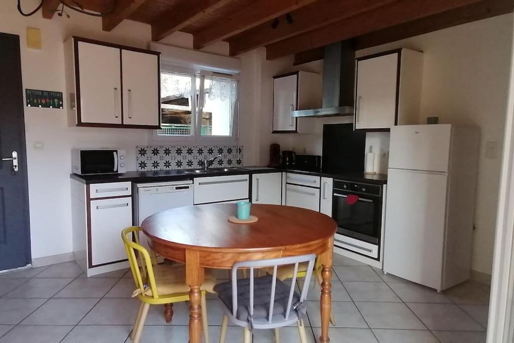 Les Roses Tremieres Vila Saujon Exterior foto